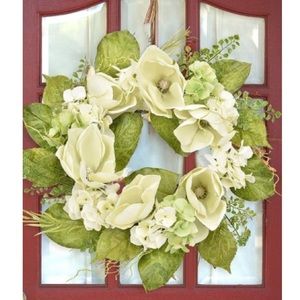 Hydrangea Magnolia 22” Wreath